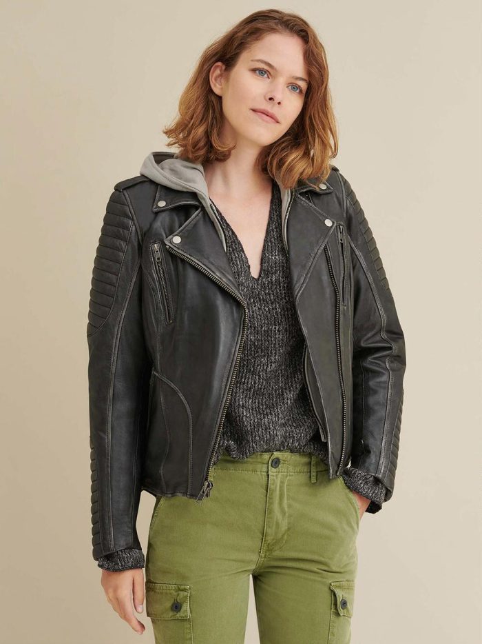 Quilted shoulder black leather moto cycle jacket for women - Image 2