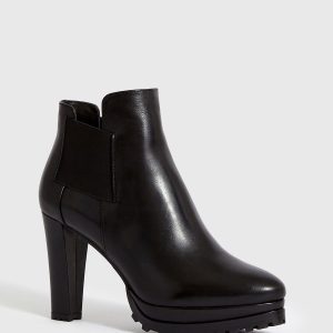 Sarris black leather boots for women - Image 3