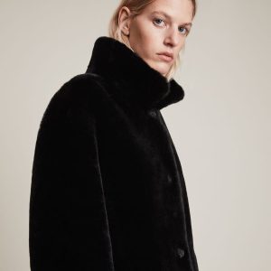 Serra shearling black coat for women - Image 4